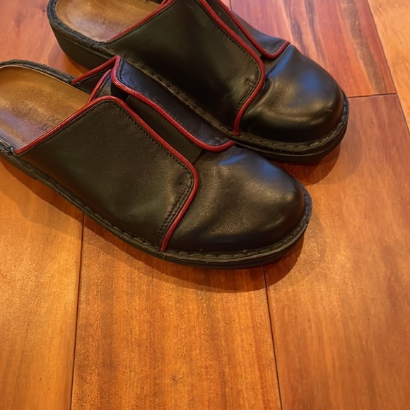 NAOT SLIP ON CLOGS - Picture 3 of 8